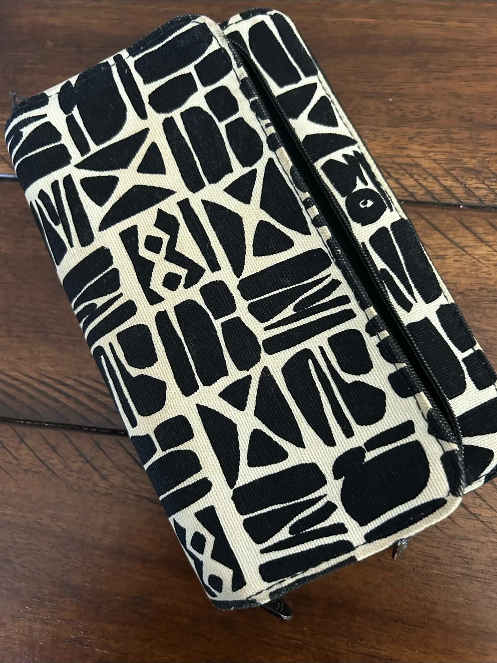 Black & Cream Patterned Wallet